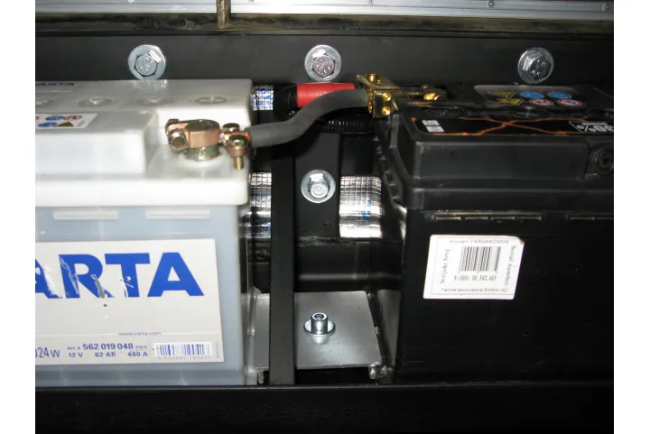 Зачем два аккумулятора на одном автомобиле?