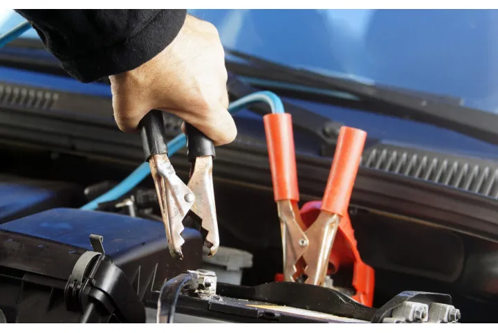 Как прикуривать аккумулятор?